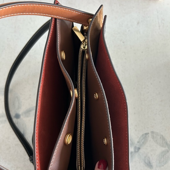 Tory Burch Black and Gold Women's Bag - Picture 5 of 7